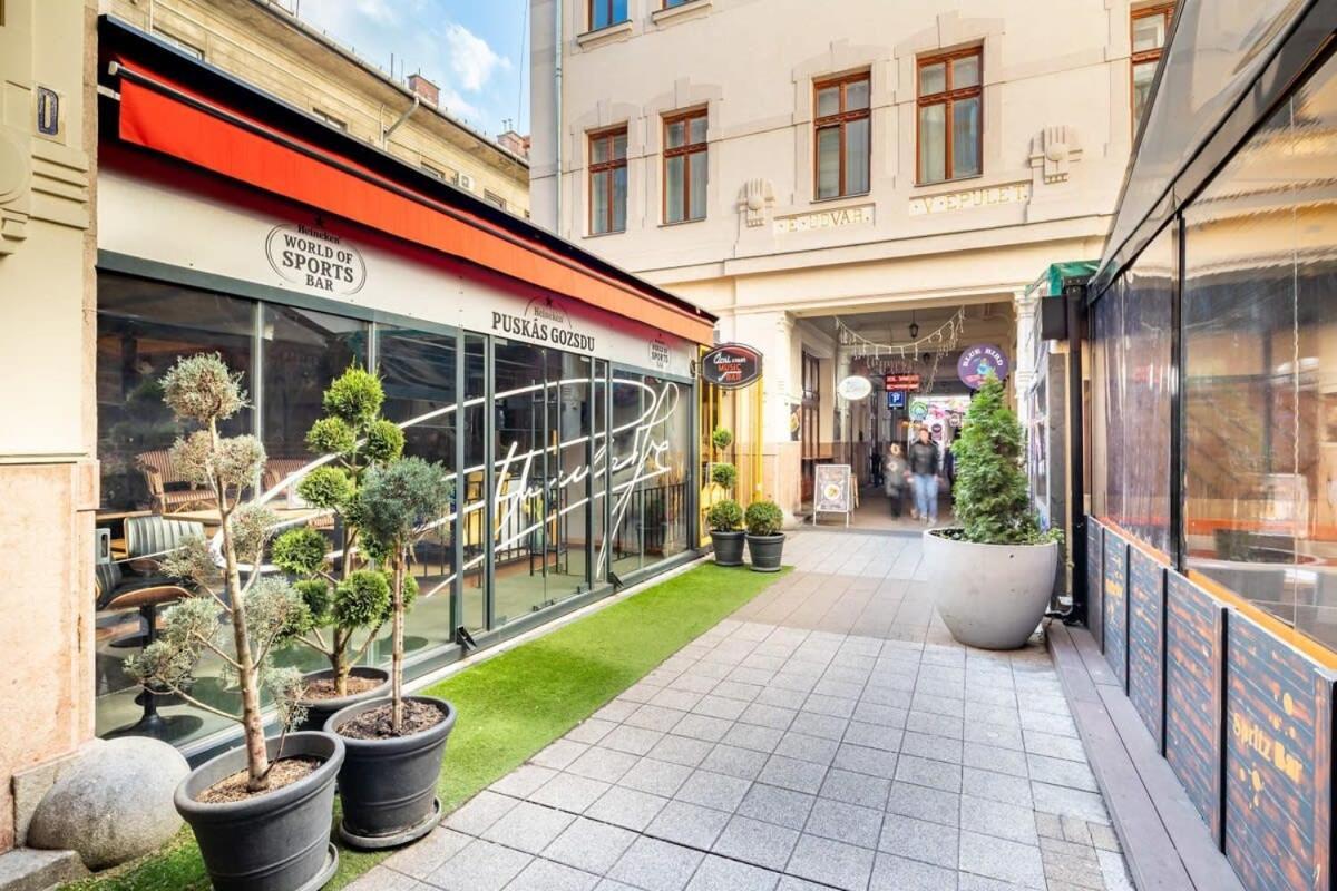 Mini Ultra Central Studio Budapest Exteriör bild