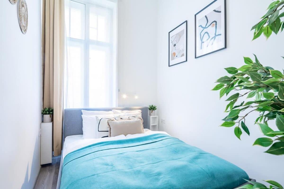 Mini Ultra Central Studio Budapest Exteriör bild
